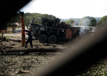 U.S. strikes Venezuelan capital