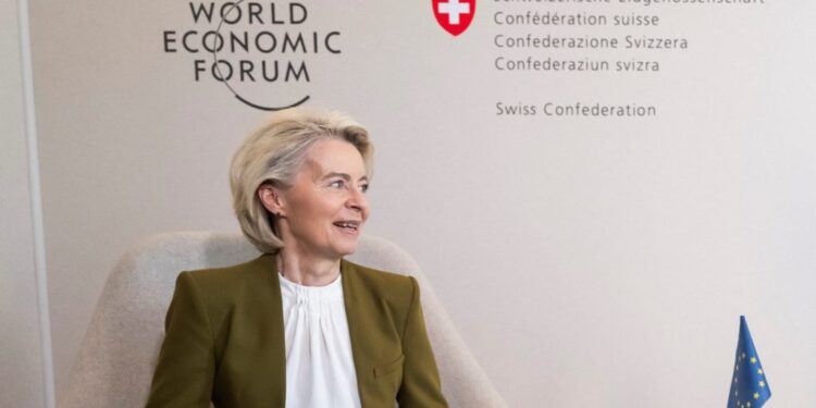 DAVOS-MEETING/