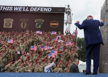 Trump visits Fort Bragg to mark U.S. Army anniversary