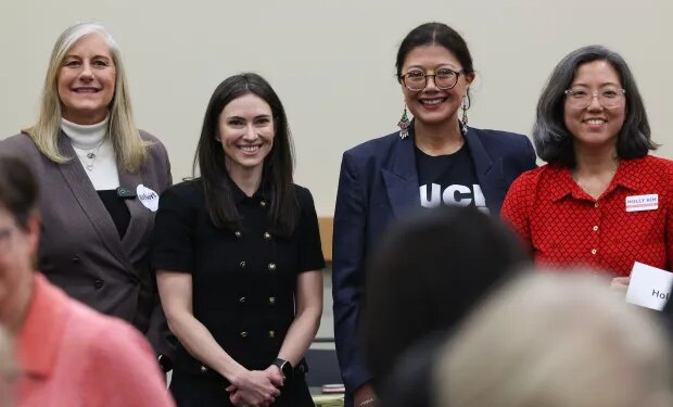 State Rep. Stephanie Kifowit, from left, state Rep. Margaret Croke, state Sen. Karina Villa and Lake County Treasurer Holly Kim gather for pictures following a Democratic comptroller candidate forum at the Des Plaines Public Library on Feb. 6, 2026. (John J. Kim/Chicago Tribune)