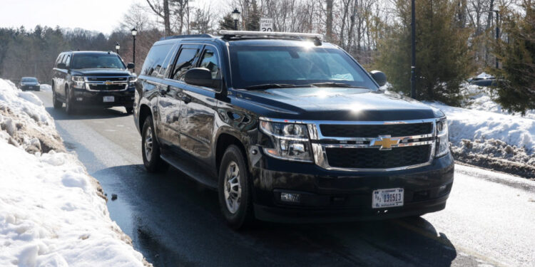 Former Secretary of State Hillary Clinton to testify behind closed doors in congressional Epstein probe