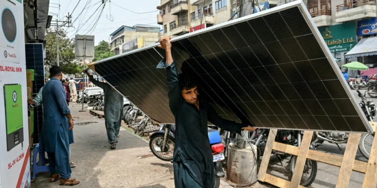 PAKISTAN-ENERGY-SOLAR