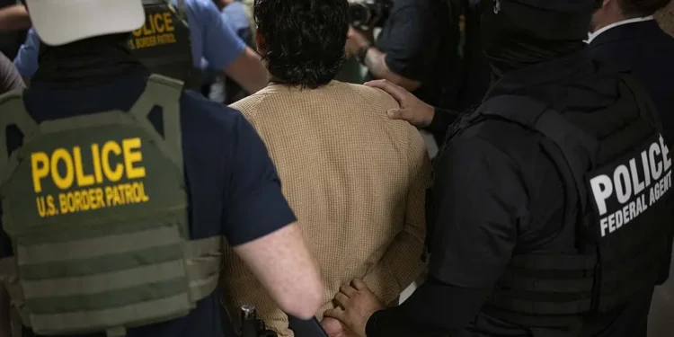ICE arrests Immigrants Inside New York City Courthouse