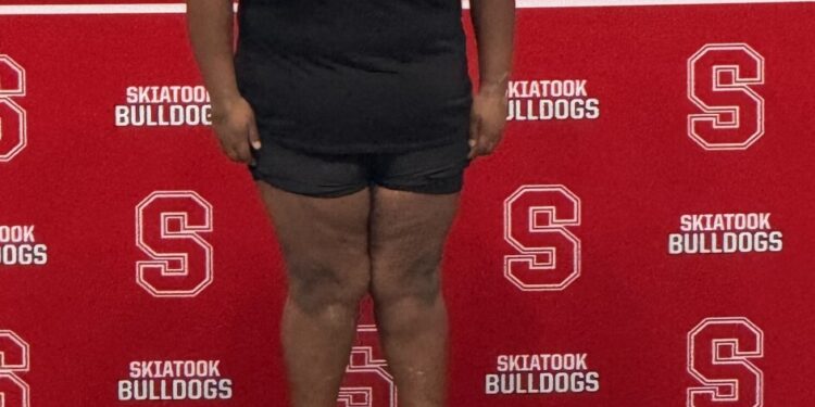 Mounds Powerlifter.jpeg