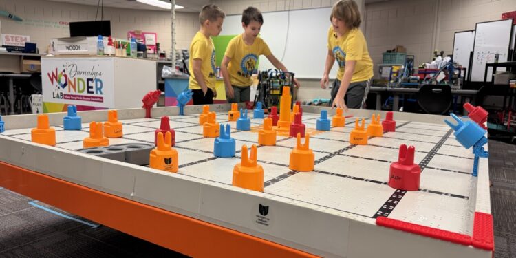 Union elementary students help blind classmate get around school.jpeg