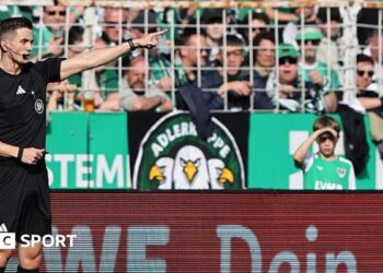 Referee Felix Bickel during the Bundesliga 2 match between Preussen Muenster and Hertha Berlin