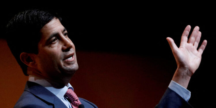 FILE PHOTO: Former U.S. Fed Governor Kevin Warsh in New York City