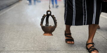 'March of the Flowers' against the political persecution of Semilla party, in Guatemala City