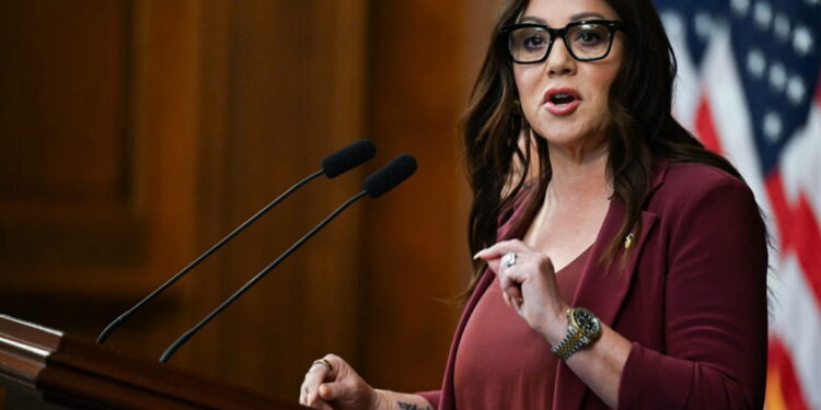 U.S. government shutdown enters 35th day