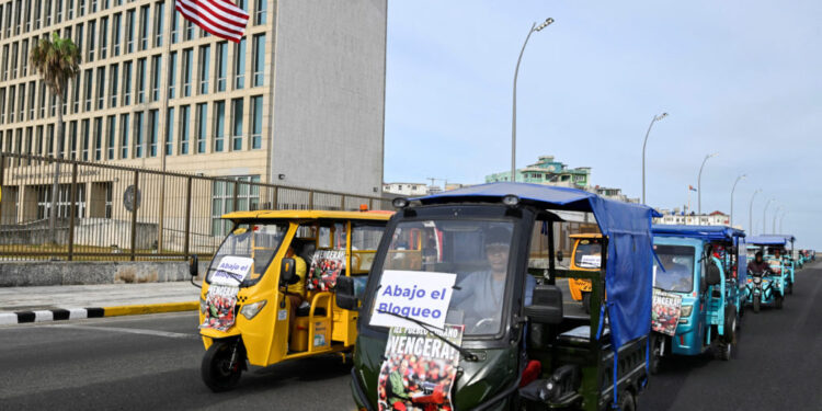 Cubans hold an anti-imperialist march in Havana