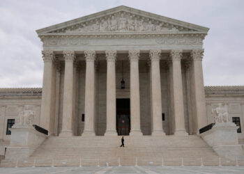 FILE PHOTO: The U.S. Supreme Court in Washington, D.C.