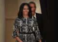 barack-obama-smitten-with-michelle's boots