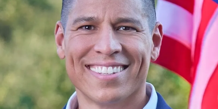Carlos de la Cruz