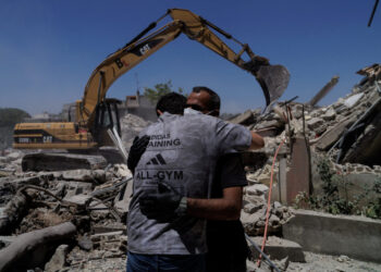 Aftermath of an Israeli strike in Barish of Tyre district