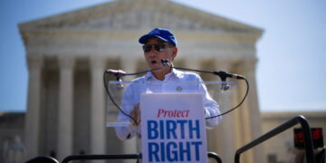 Trump's quest to curb birthright citizenship echoes 128-year-old Supreme Court case