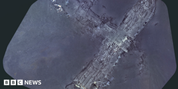 A black and white undated composite image shows the Clipper Endeavor wreck