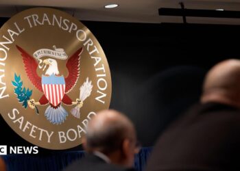 The seal of the US National Transportation Safety Board.