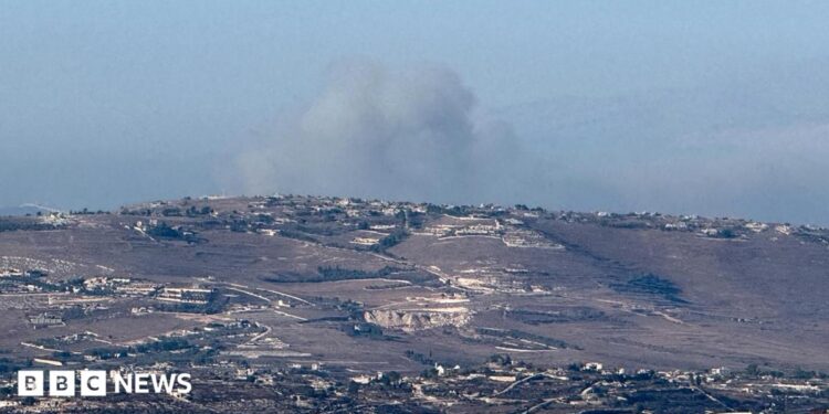 Smoke rises above southern Lebanon, as seen from the Israeli side of the Israel-Lebanon border, in northern Israel (5 August 2026)