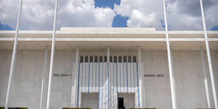 APTOPIX Kennedy Center
