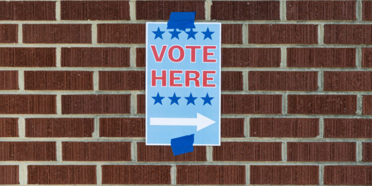 South Carolina Republicans Dash For Cash In Tight Senate Primary
