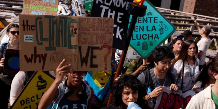 Rally to call to an end to the era of fossil fuels in New York City