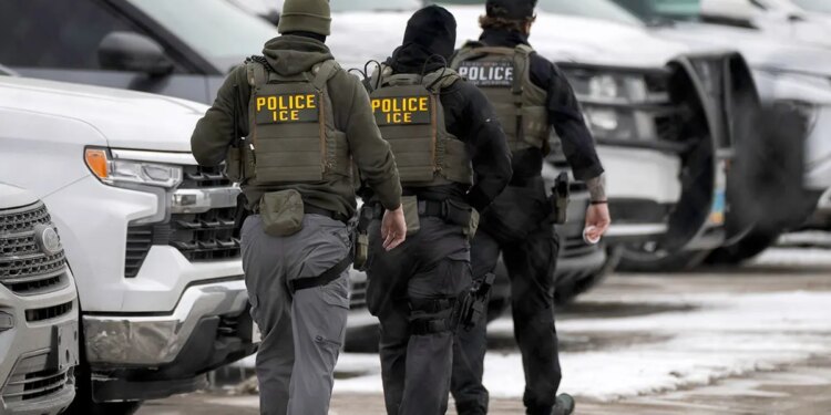ICE agents