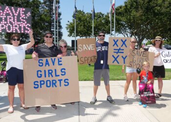 Protests of a trans athlete in California