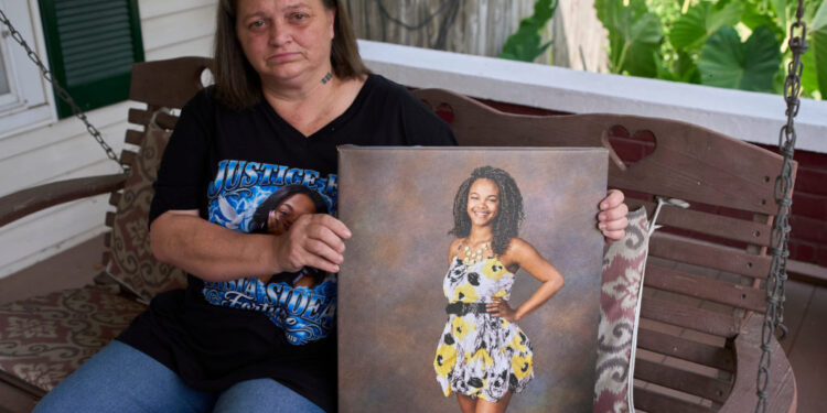 Mississippi Woman Hanging