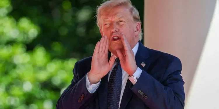 Trump’s Delusional Iran Victory Meme Blows Up in His Face as Internet Spots Infamous Mistake He Really Should’ve Seen Coming